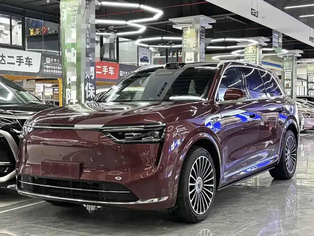 2025 Aito M8 EREV Ultra 53.4kWh 5-seat 192-line LiDAR
