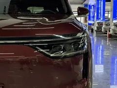 2025 Aito M8 EREV Ultra 53.4kWh 5-seat 192-line LiDAR — фото 18