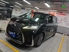 2020 Lexus LM 300h 7-seat, чёрный — фото 1