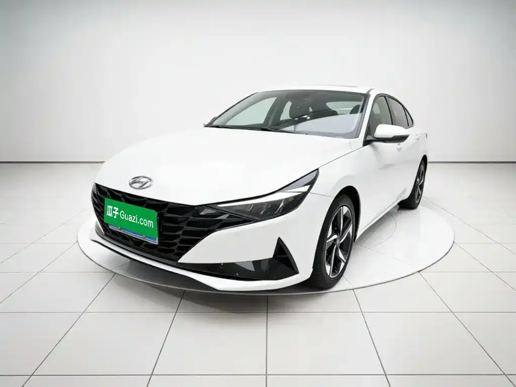 2022 Hyundai Elantra 1.5L CVT LUX Premium