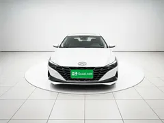 2022 Hyundai Elantra 1.5L CVT LUX Premium, белый — фото 2