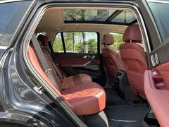 2022 BMW X5 30Li Premium M Sport Package, чёрный — фото 21