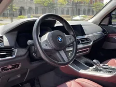 2022 BMW X5 30Li Premium M Sport Package, чёрный — фото 22
