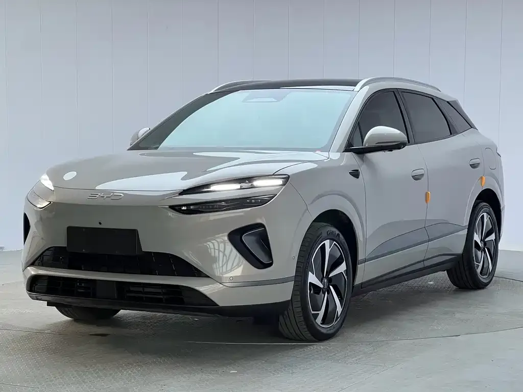 2025 BYD Sealion 06 DM-i PHEV 205 Pro