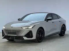 2022 Changan UNI-V 1.5T Premium — фото 1