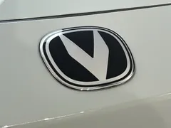 2022 Changan UNI-V 1.5T Premium — фото 5