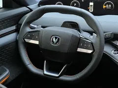 2022 Changan UNI-V 1.5T Premium — фото 7