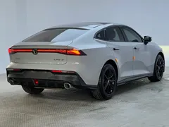 2022 Changan UNI-V 1.5T Premium — фото 15