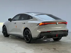 2022 Changan UNI-V 1.5T Premium — фото 16