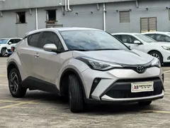2023 Toyota C-HR 2.0L Luxury — фото 3