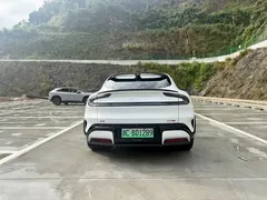 2025 Xiaomi YU7 4WD Max, белый — фото 6