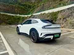 2025 Xiaomi YU7 4WD Max, белый — фото 7