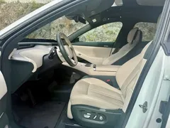 2025 Xiaomi YU7 4WD Max, белый — фото 8