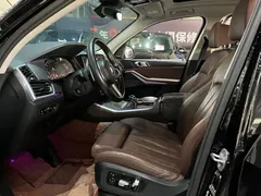 2021 BMW X5 xDrive40i Premium M Sport Package, чёрный — фото 9