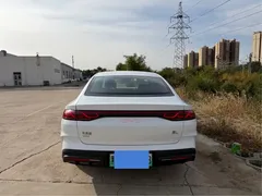 2026 BYD Qin L PHEV DM-i 128km Advance, белый — фото 18
