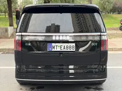 2024 Zeekr 009 6-Seat Executive 4WD 108kWh, чёрный — фото 8
