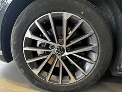 2020 Volkswagen Magotan 330TSI DSG Luxury, чёрный — фото 17