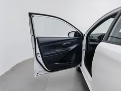 2021 Toyota Vios 1.5L CVT, белый — фото 8