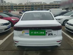 2022 Geely Emgrand 4th Gen 1.5L CVT Premium, белый — фото 6