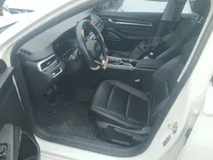 2022 Geely Emgrand 4th Gen 1.5L CVT Premium, белый — фото 15