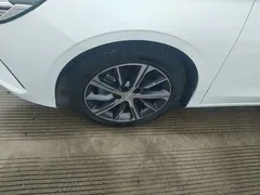2022 Geely Emgrand 4th Gen 1.5L CVT Premium, белый — фото 23