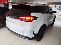 2022 Geely Atlas 1.8T DCT Smart, белый — фото 7