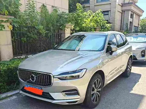 2021 Volvo XC60 4WD Luxury