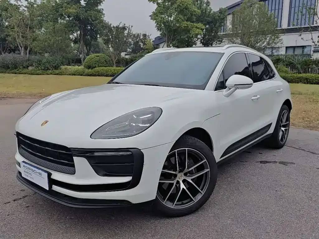 2023 Porsche Macan 2.0T