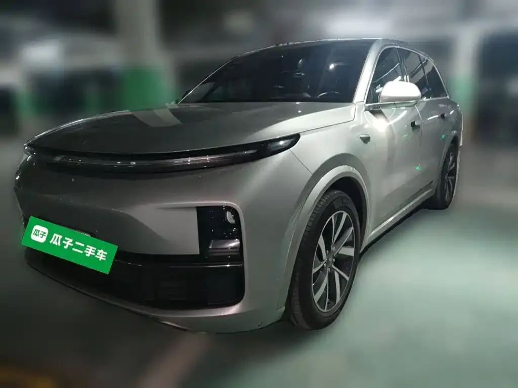 2023 Li Auto L8