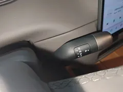 2025 Li Auto i8 Standard, чёрный — фото 14