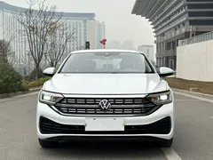 2023 Volkswagen Sagitar 200TSI DSG, белый — фото 1