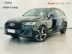 2023 Audi Q7 55 TFSI quattro S line Sport, чёрный — фото 1