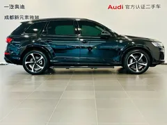 2023 Audi Q7 55 TFSI quattro S line Sport, чёрный — фото 3