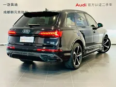 2023 Audi Q7 55 TFSI quattro S line Sport, чёрный — фото 4
