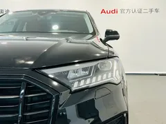 2023 Audi Q7 55 TFSI quattro S line Sport, чёрный — фото 15