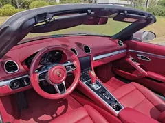 2022 Porsche 718 Boxster 2.0T — фото 13