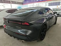 2022 Changan UNI-V 1.5T Premium — фото 7