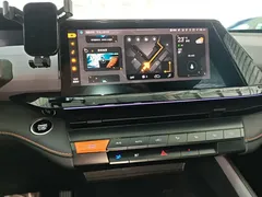 2022 Changan UNI-V 1.5T Premium — фото 13