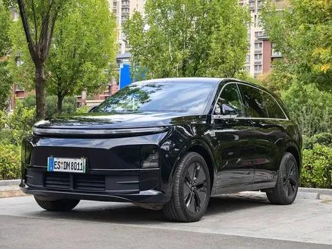 2024 Li Auto L6