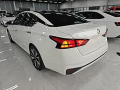2021 Nissan Teana 2.0L XL Upper AD1, белый — фото 5