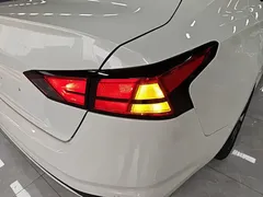 2021 Nissan Teana 2.0L XL Upper AD1, белый — фото 8