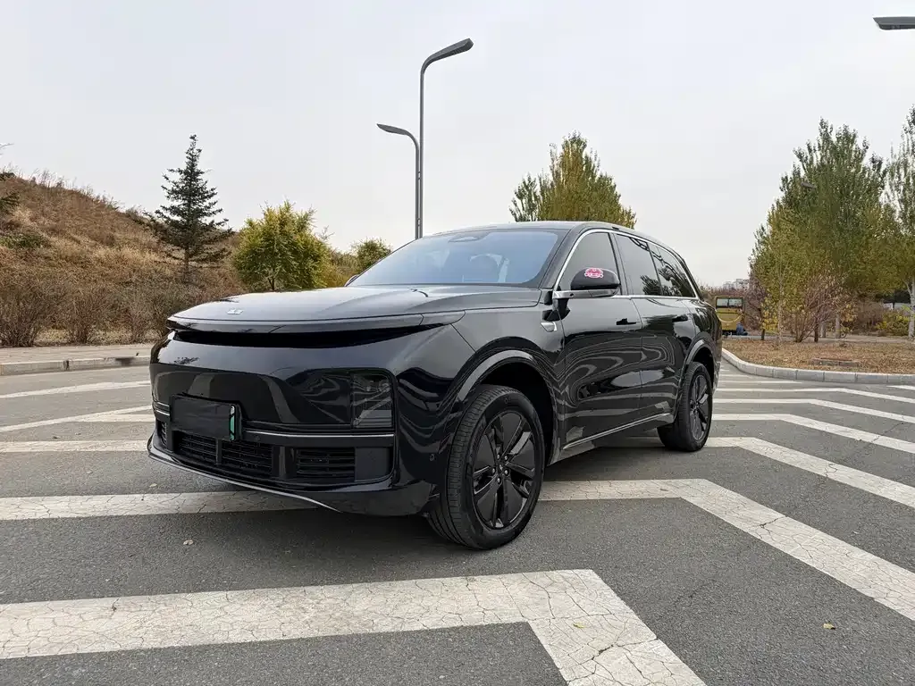 2024 Li Auto L8