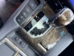 2021 Toyota Alphard Hybrid 2.5L Premium, чёрный — фото 12