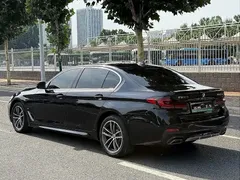 2022 BMW 5 Series 535Le PHEV M Sport Package, чёрный — фото 21