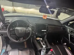 2020 Honda UR-V 370TURBO 4WD Premium, белый — фото 6