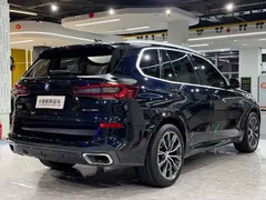 2021 BMW X5 M Sport Package, чёрный — фото 16