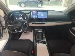 2022 Geely Emgrand L 1.4T CVT Flagship, белый — фото 10