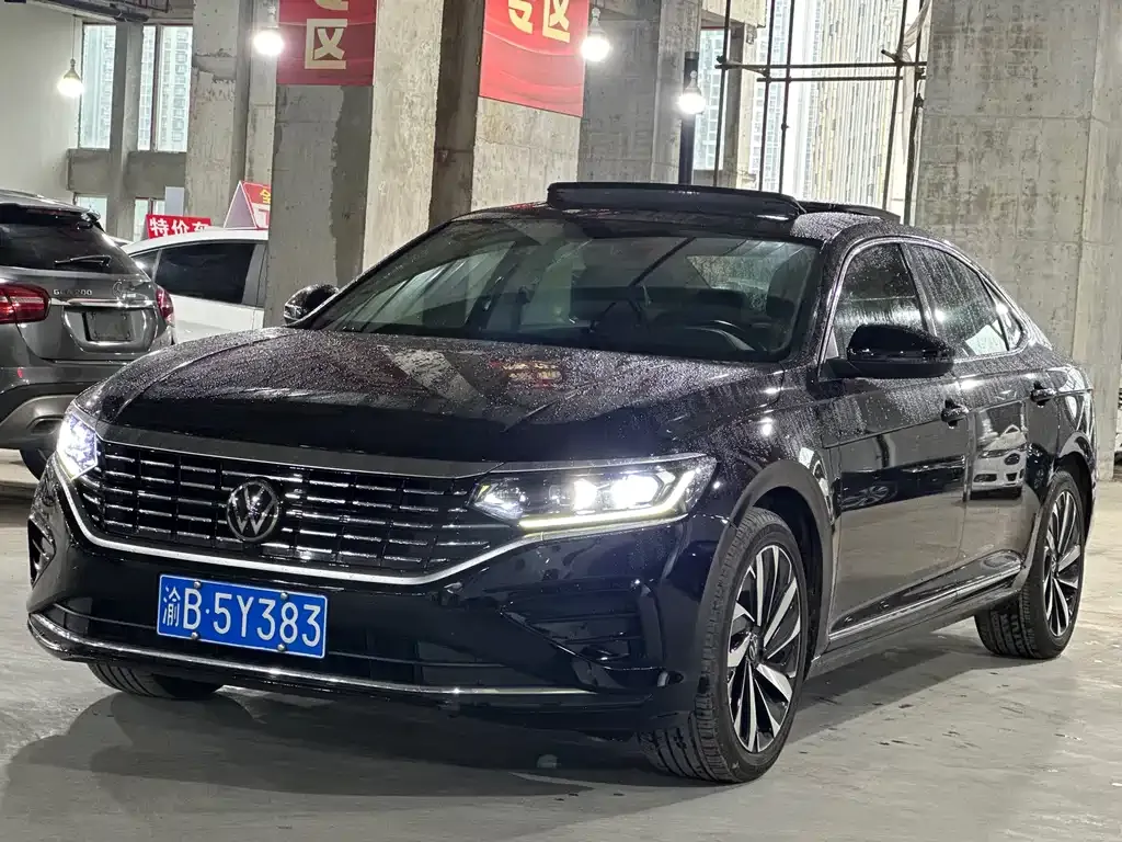2023 Volkswagen Passat 330TSI Elite