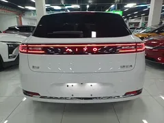 2025 Aito M5 EV Ultra RWD, белый — фото 6