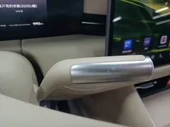 2025 Aito M5 EV Ultra RWD, белый — фото 14